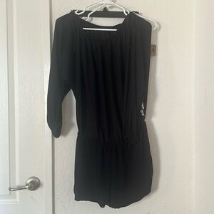 Black short romper 3/4 sleeves